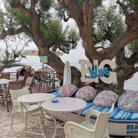 Βig Βlue Apartments Makrýgialos المظهر الخارجي الصورة