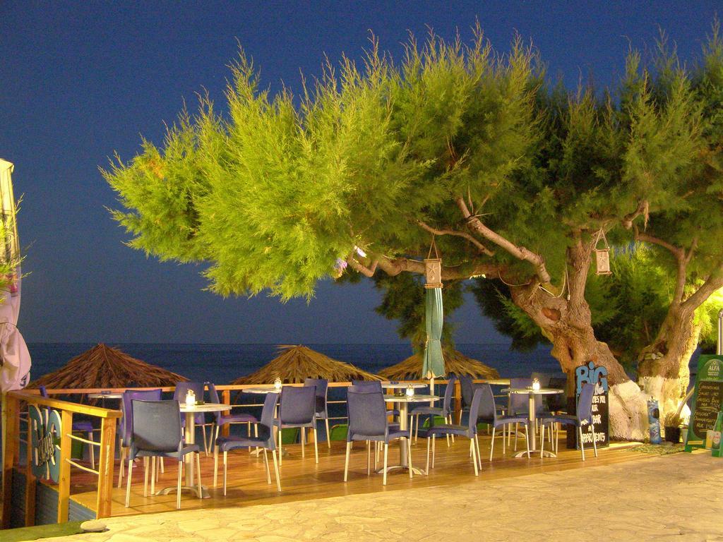 Βig Βlue Apartments Makrýgialos المظهر الخارجي الصورة